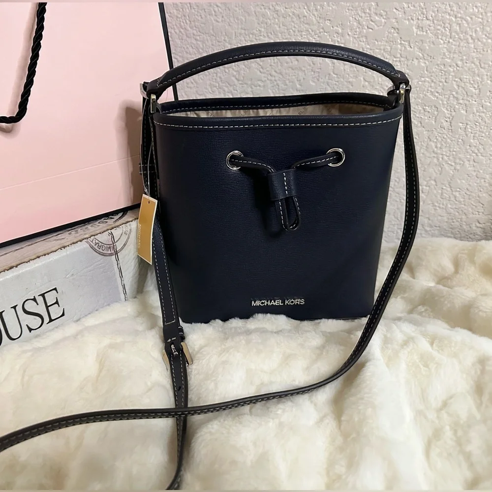 Michael Kors Small Suri Bucket Crossbody Bag Admiral Blue - Picture 2 of 8